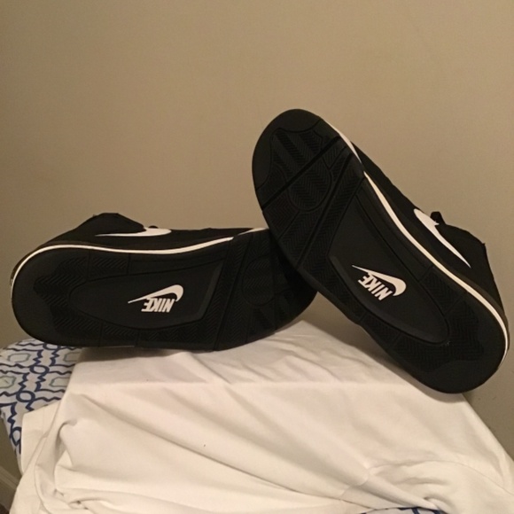 😎#55, Nike’s Flight, size 15, new condition, see photos, immaculate, no box - Picture 5 of 5